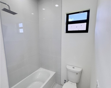 4226 Nw 32nd Lane - Photo Thumbnail 21
