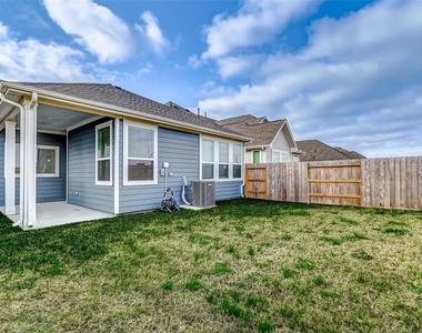 21110 Garden Palm Drive - Photo Thumbnail 13