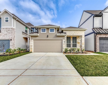 21110 Garden Palm Drive - Photo Thumbnail 1