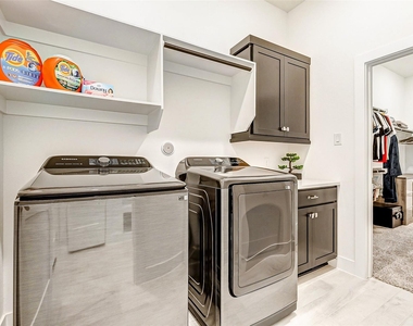 21110 Garden Palm Drive - Photo Thumbnail 12