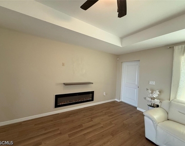 7033 Waldo Circle - Photo Thumbnail 13