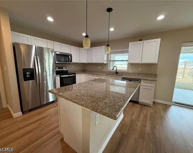 7033 Waldo Circle - Photo Thumbnail 10