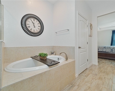 8784 Cascade Price Circle - Photo Thumbnail 25