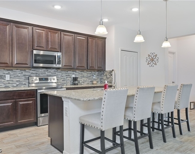 8784 Cascade Price Circle - Photo Thumbnail 12