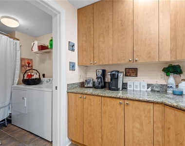 2825 Palm Beach Boulevard - Photo Thumbnail 24