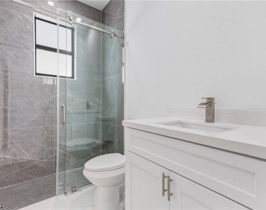 3531 Nw 19th Terrace - Photo Thumbnail 16