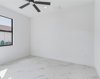 3531 Nw 19th Terrace - Photo Thumbnail 12
