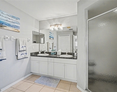 2727 Sw 2nd Court - Photo Thumbnail 12