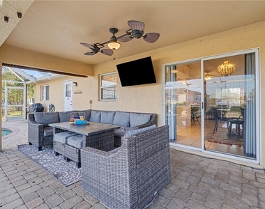 2727 Sw 2nd Court - Photo Thumbnail 20