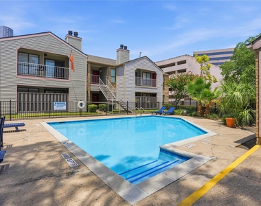 2025 Augusta Drive - Photo Thumbnail 19