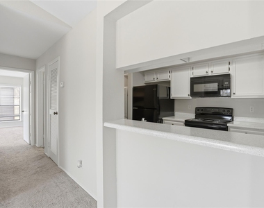 2025 Augusta Drive - Photo Thumbnail 11