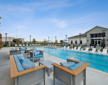 2020 Grandway Drive - Photo Thumbnail 19