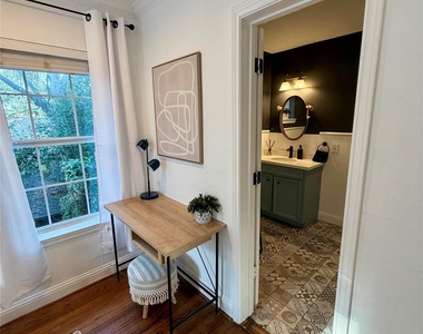 3014 Wentworth Street - Photo Thumbnail 15
