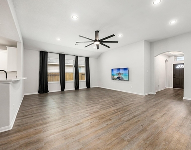 11323 Cora Lane - Photo Thumbnail 7