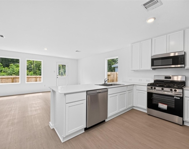 25568 Rose Creek Drive - Photo Thumbnail 10