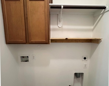 9023 Kinnel Lane - Photo Thumbnail 18