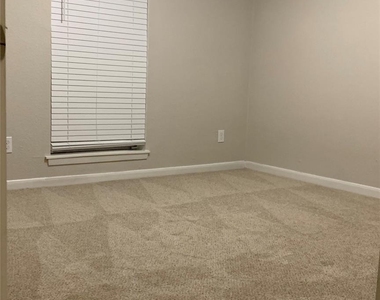 7315 Brompton Street - Photo Thumbnail 8