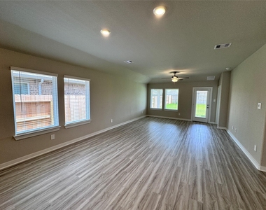 6254 Brazos Trail Drive - Photo Thumbnail 4