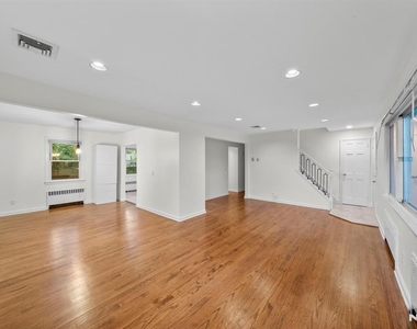 160 Magnolia - Photo Thumbnail 9