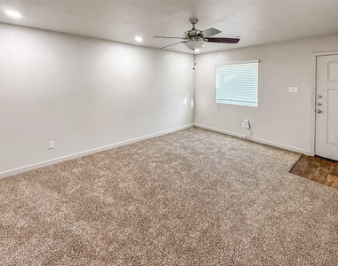 10535 Mills Road - Photo Thumbnail 2