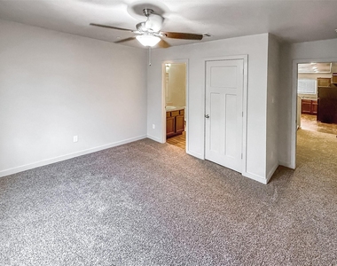 10535 Mills Road - Photo Thumbnail 16