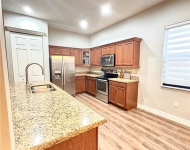 5357 Brin Way - Photo Thumbnail 4