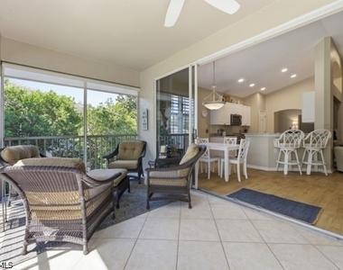 7122 Blue Juniper Court - Photo Thumbnail 16