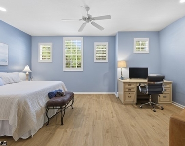 7122 Blue Juniper Court - Photo Thumbnail 31