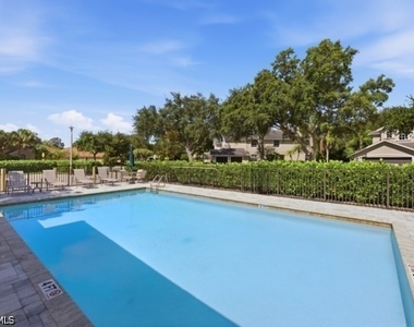 7122 Blue Juniper Court - Photo Thumbnail 33