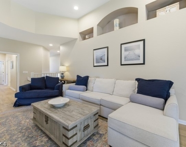 7122 Blue Juniper Court - Photo Thumbnail 3