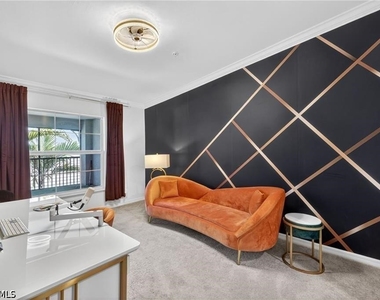 6070 National Boulevard - Photo Thumbnail 9
