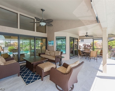 219 Copperfield Court - Photo Thumbnail 5