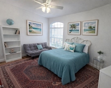 769 Crossfield Circle - Photo Thumbnail 9
