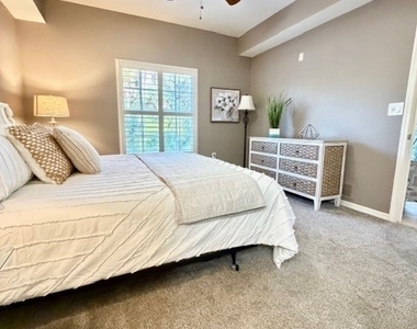 4510 Botanical Place Circle - Photo Thumbnail 8