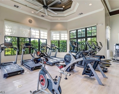 9093 Glenforest Drive - Photo Thumbnail 6