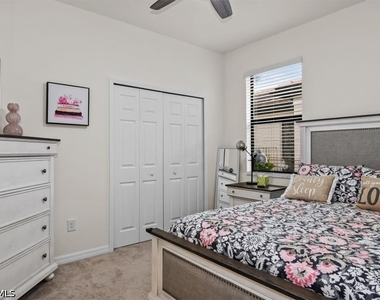 9093 Glenforest Drive - Photo Thumbnail 18