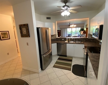 7831 Regal Huron Circle - Photo Thumbnail 4