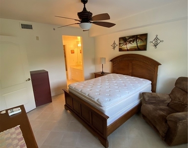 7831 Regal Huron Circle - Photo Thumbnail 6