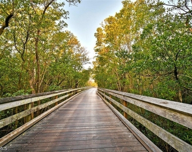 6631 Trident Way - Photo Thumbnail 45