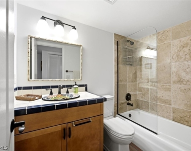 333 Harbour Drive - Photo Thumbnail 22