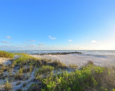333 Harbour Drive - Photo Thumbnail 34
