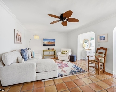 333 Harbour Drive - Photo Thumbnail 8