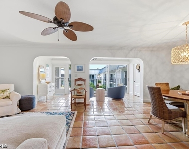 333 Harbour Drive - Photo Thumbnail 11