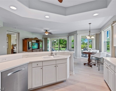 1263 Rialto Way - Photo Thumbnail 7