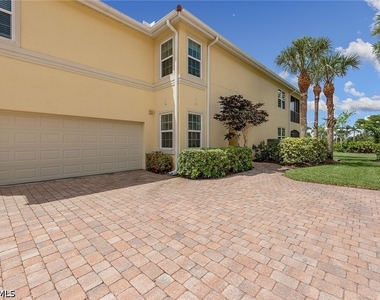 1263 Rialto Way - Photo Thumbnail 25