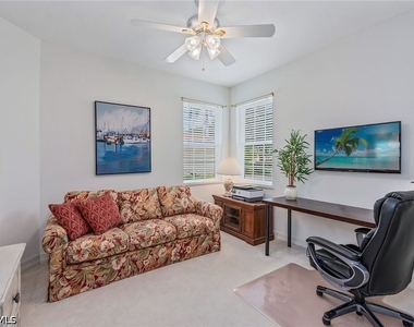 1263 Rialto Way - Photo Thumbnail 16