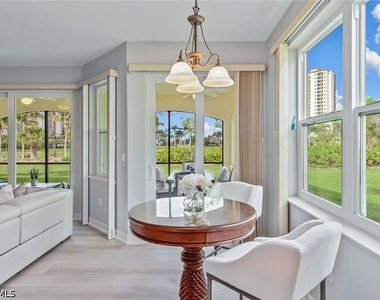 1263 Rialto Way - Photo Thumbnail 8