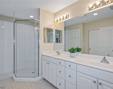1263 Rialto Way - Photo Thumbnail 13