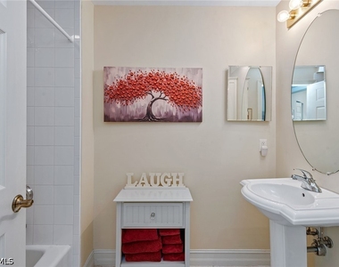 1263 Rialto Way - Photo Thumbnail 18