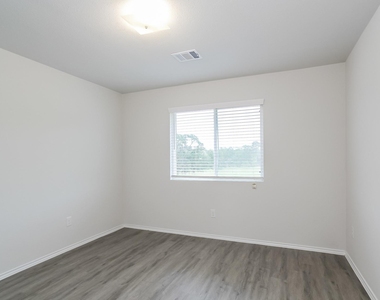 119 Cooper Creek Lane - Photo Thumbnail 8
